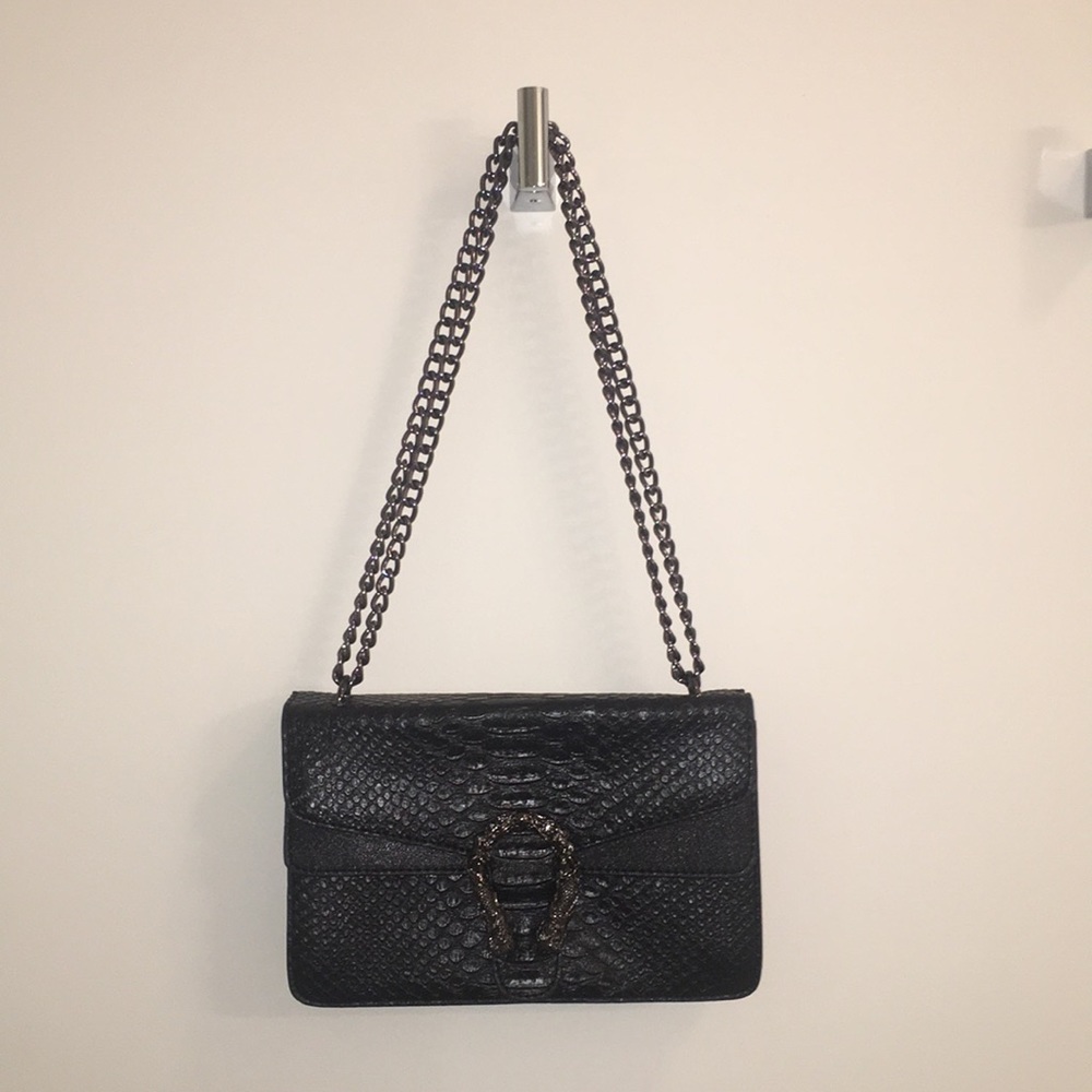 🖤 BRAND NEW 🖤 BLACK SIDE PURSE WITH CHAIN